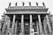 Fachada del Teatro Juárez.